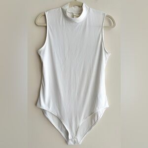 H&M Women’s Mockneck Ribbed Bodysuit, White, Size Large